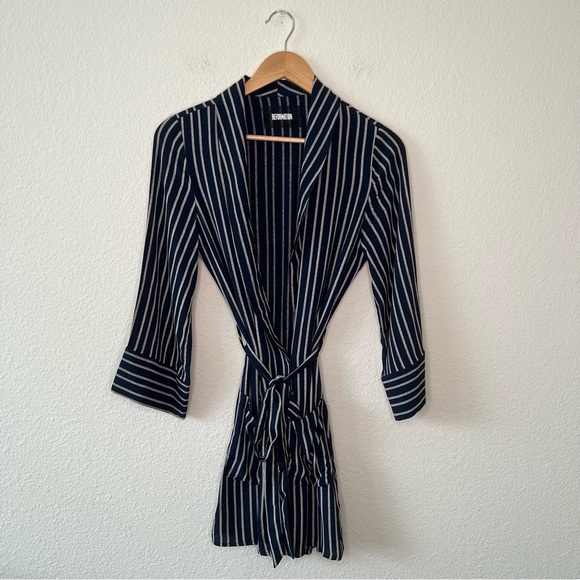 Reformation striped robe dress size extra small - Picture 2 of 13